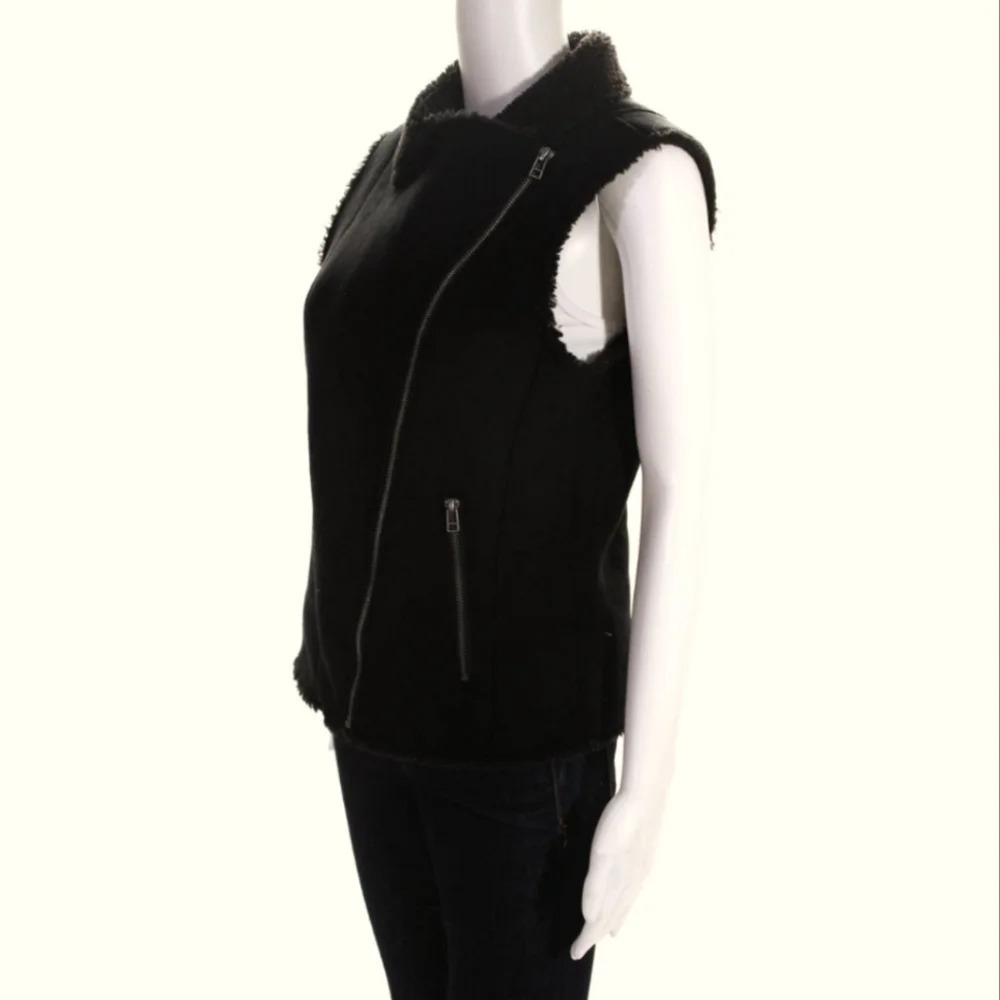 Graham and Spencer Black Faux suede Sherpa Vest women's sz.XS